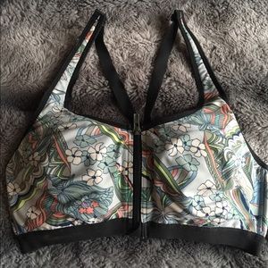 Victoria Secret sports bra
